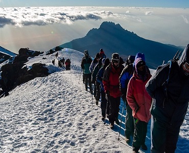 Kilimanjaro climbing groups on Lemosho route 7 and 8 days